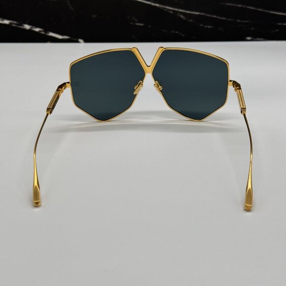 NEW VALENTINO VLS-115B WOMEN OVERSIZED GREEN GOLD SUNGLASSES VALENTINO V-HEXAGON - Picture 8 of 12